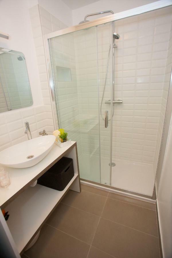 Viktorija Apartment *