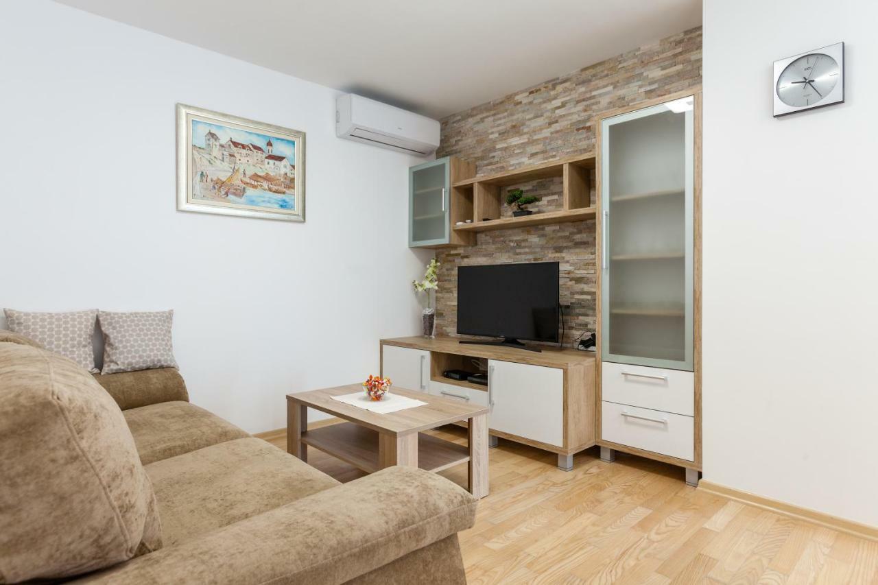 Roska Ii. Apartment Split