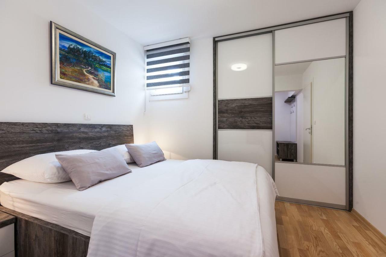 Apartment Roska Ii.