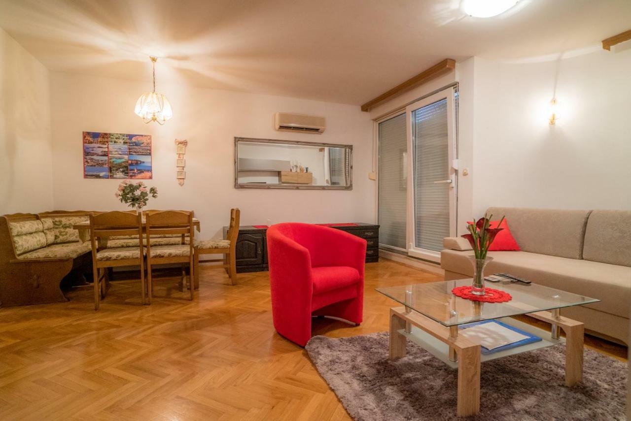 Apartment Split2 Split