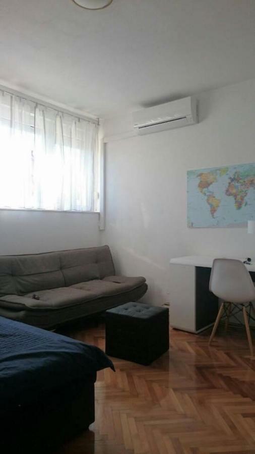 Apartment G