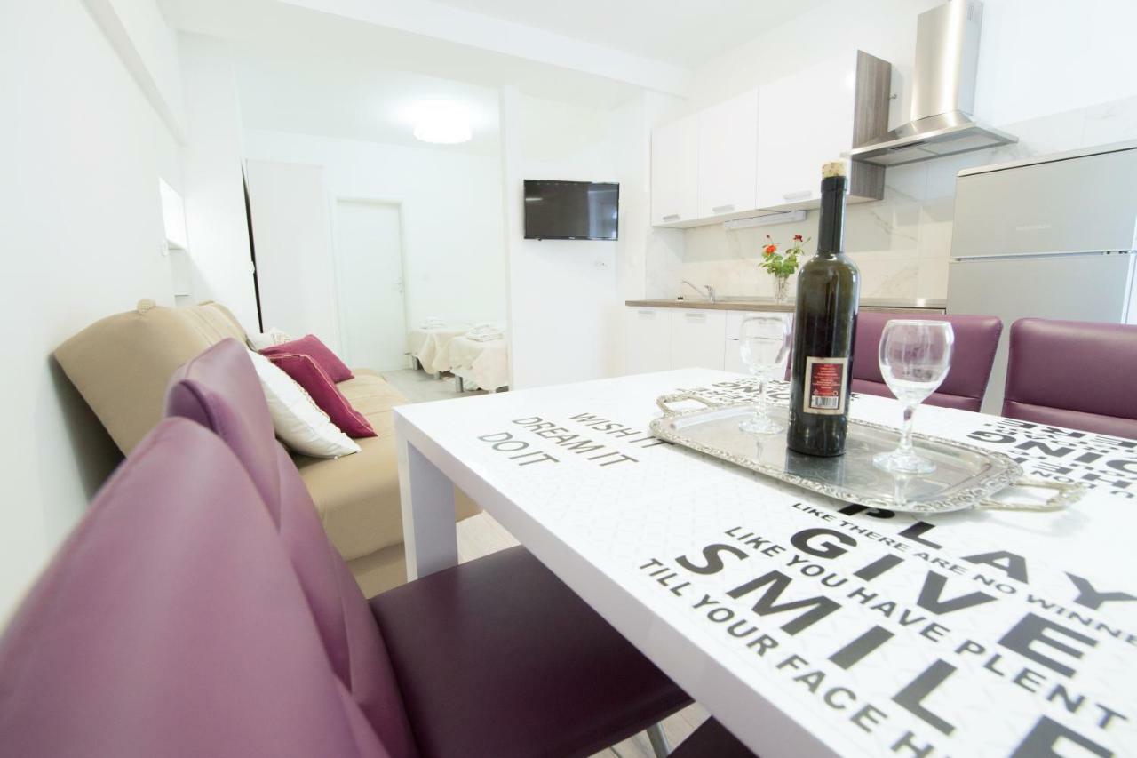 Neyra 2 Apartment *