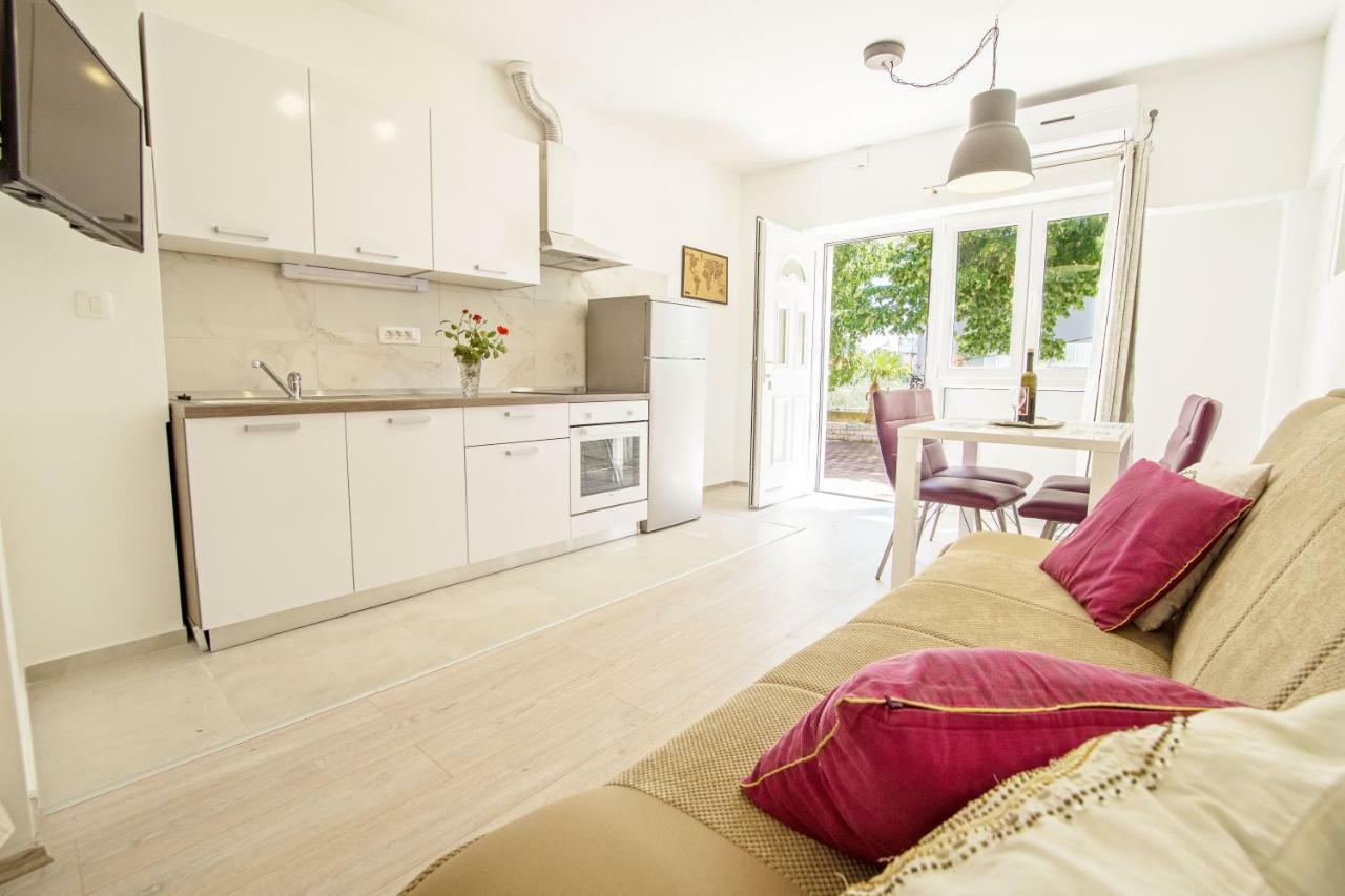 Neyra 2 Apartment Split