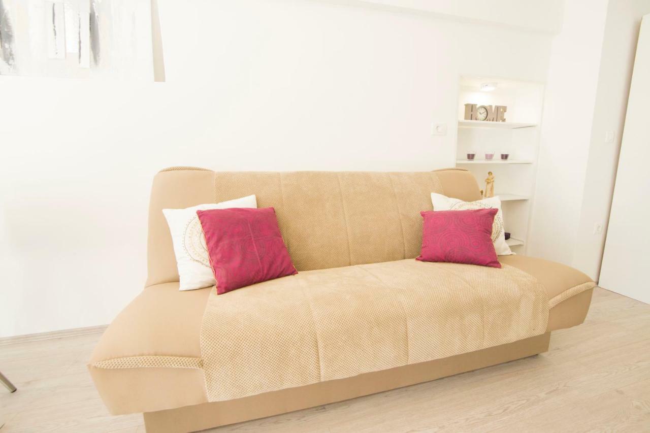 Neyra 2 Apartment Split