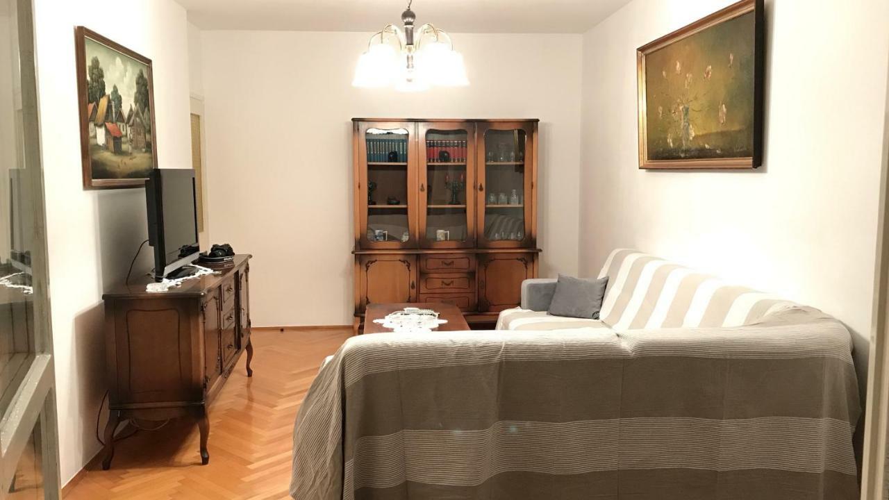 Duje Apartman