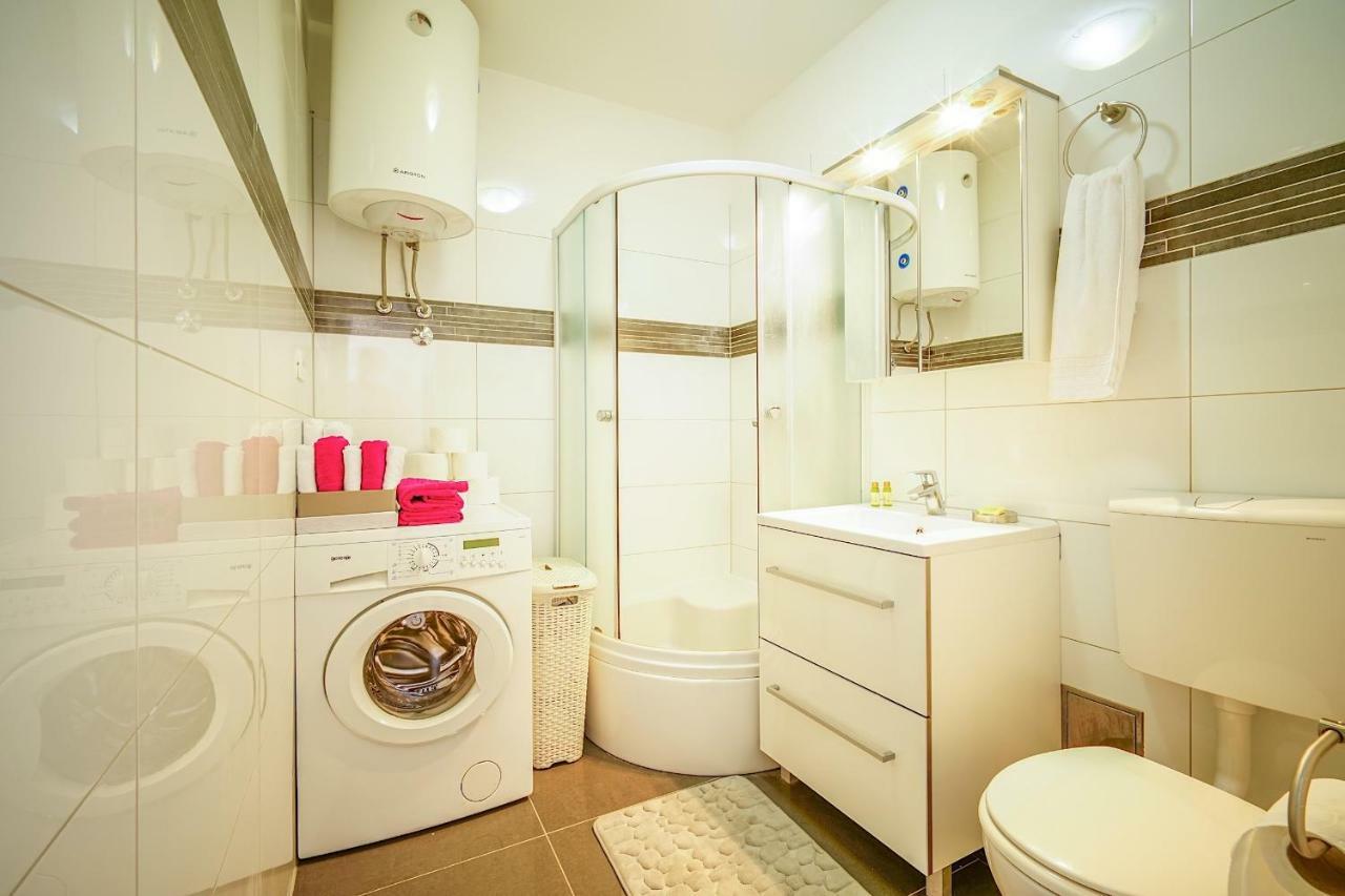 In Apartman *