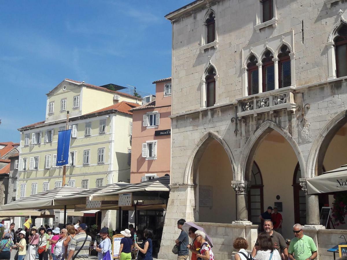 Dzapo * Split
