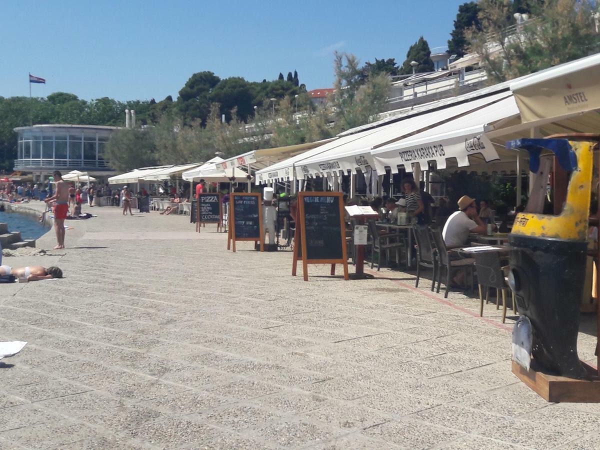 Dzapo * Split