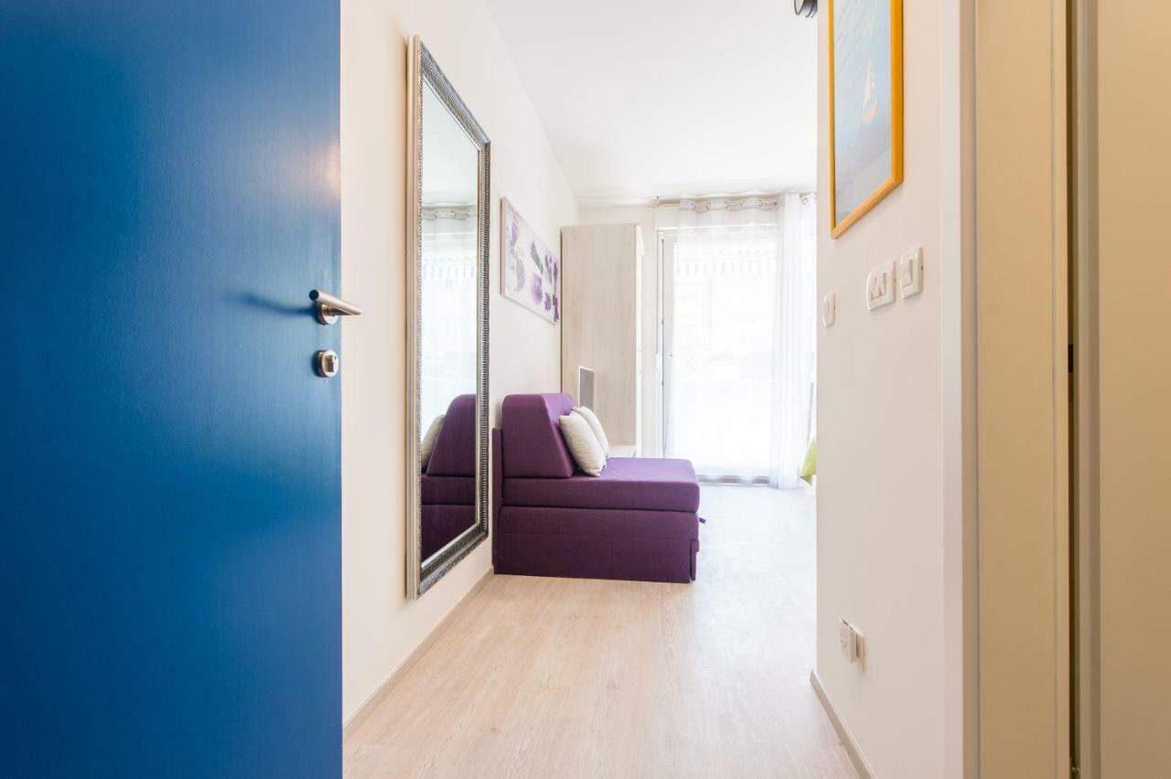 Ink Apartment Split
