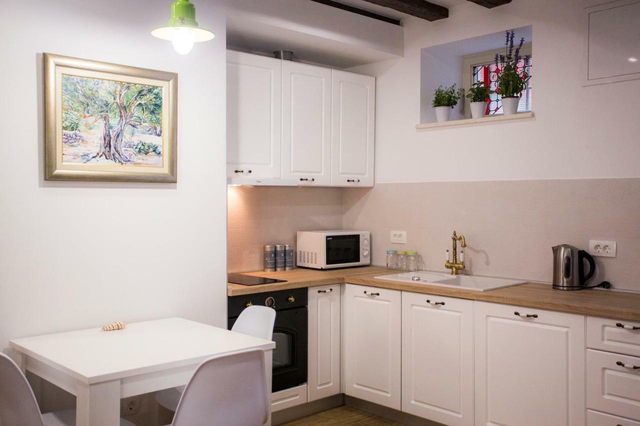 Ana Apartamento *