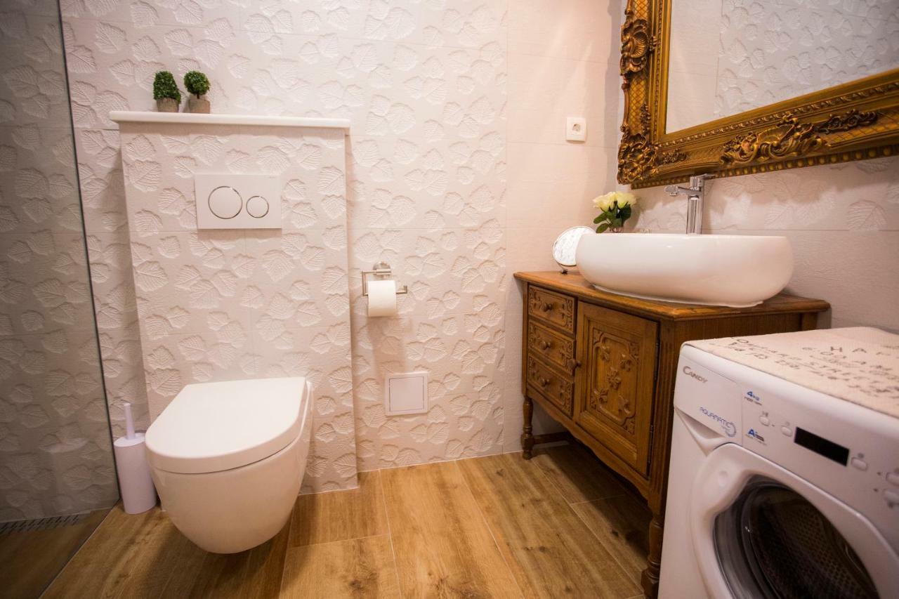 Ana Apartamento