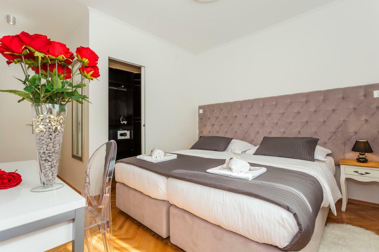 Valum Luxury Split
