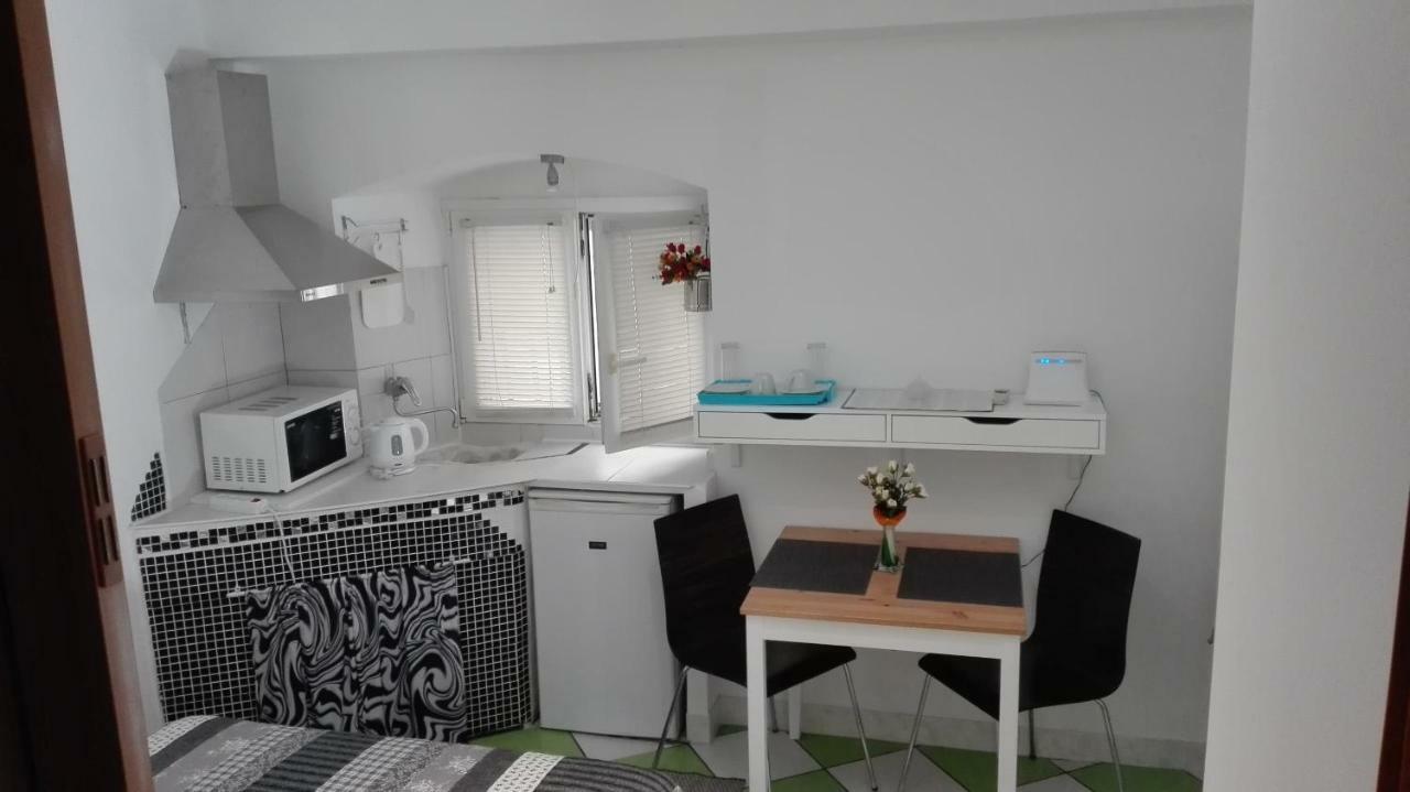 Irisha * Split