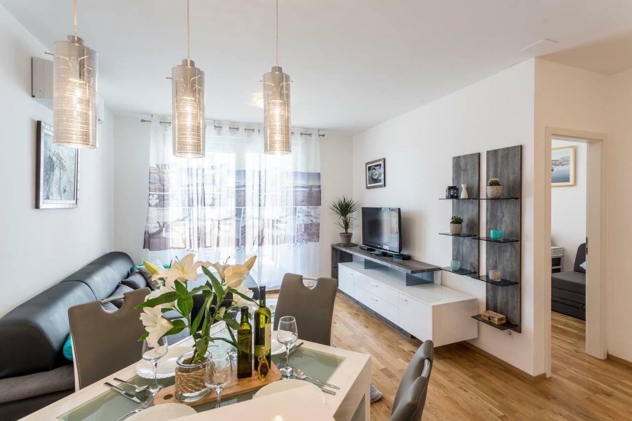 Luka Apartment Split