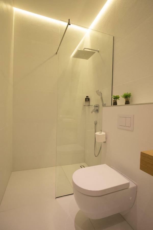 And Comfort Zone 4*