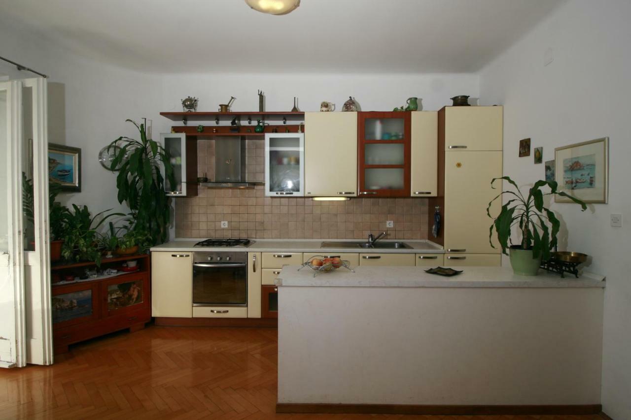 Spacious In The Center *