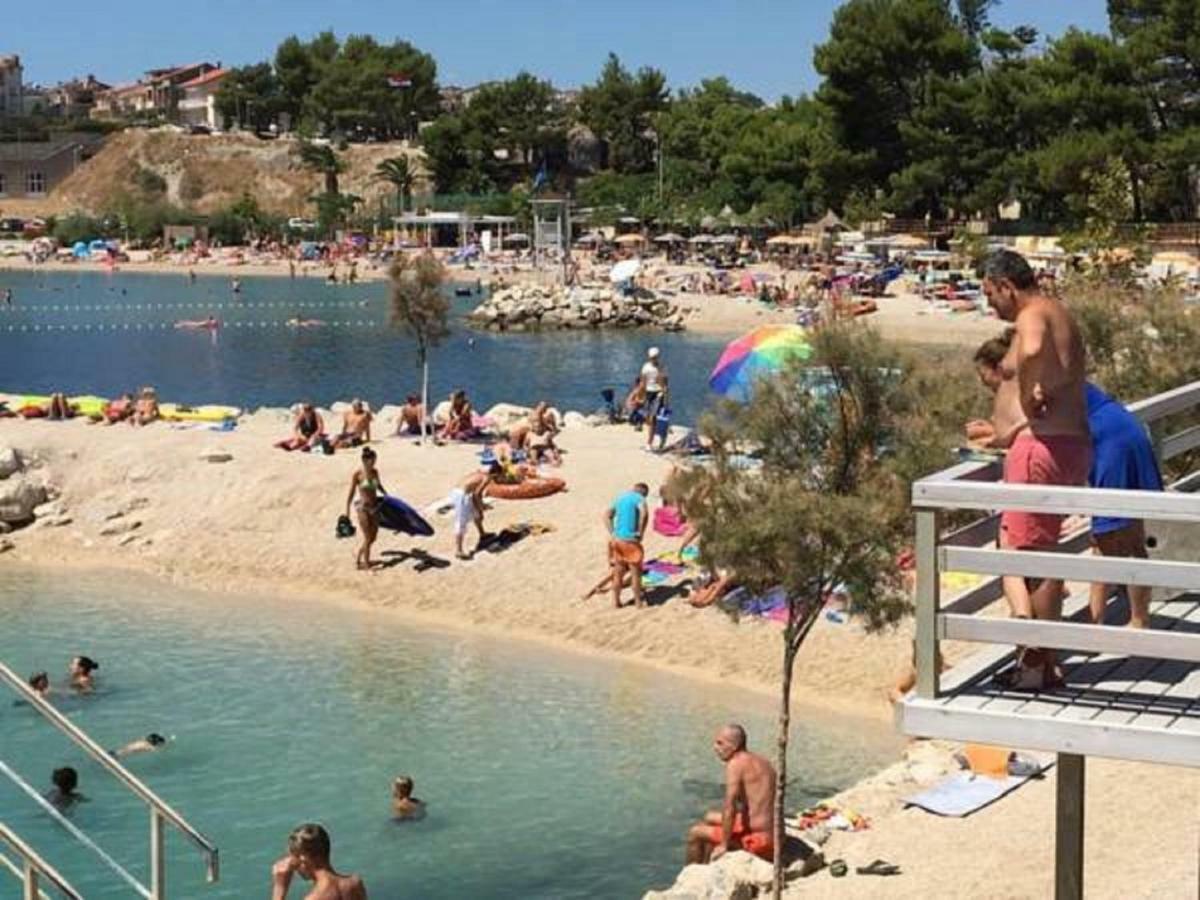 Charming Near The Beach Apartment Split