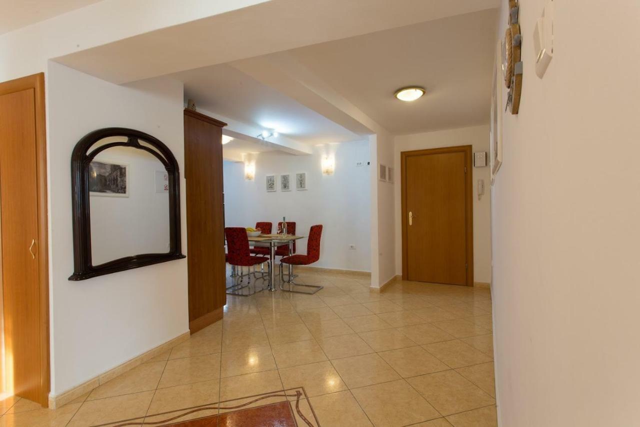 Appartement Spacious In City Center Split