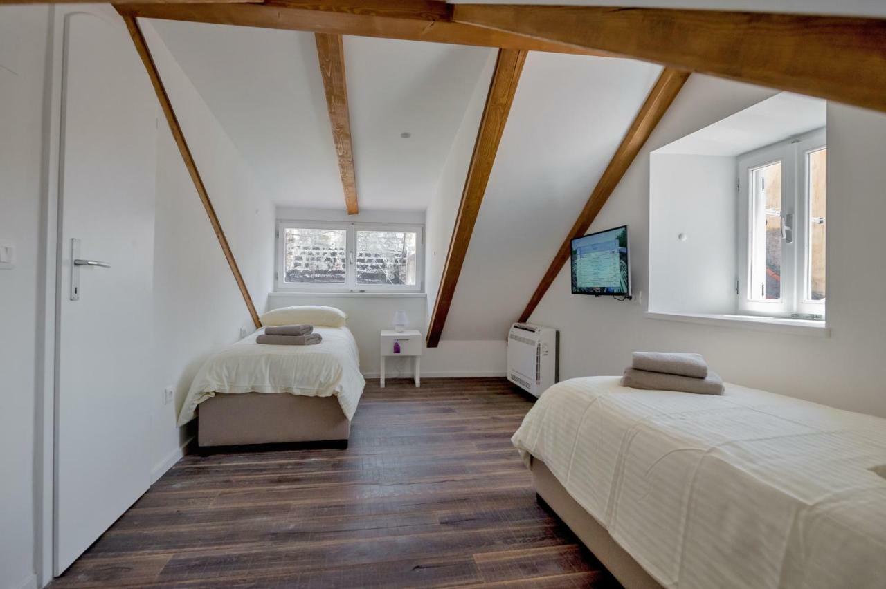 Feel Like An Emperor Apartman