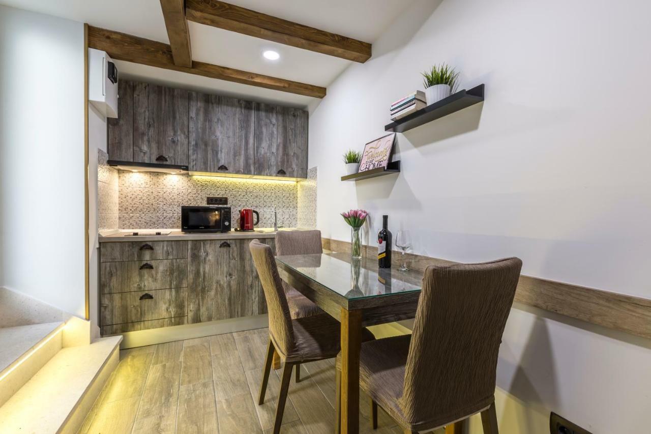 Reval Luxury Stone House Apartments****