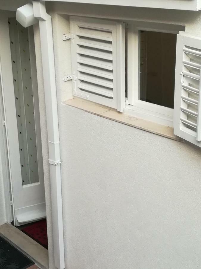 Maroza Apartment *