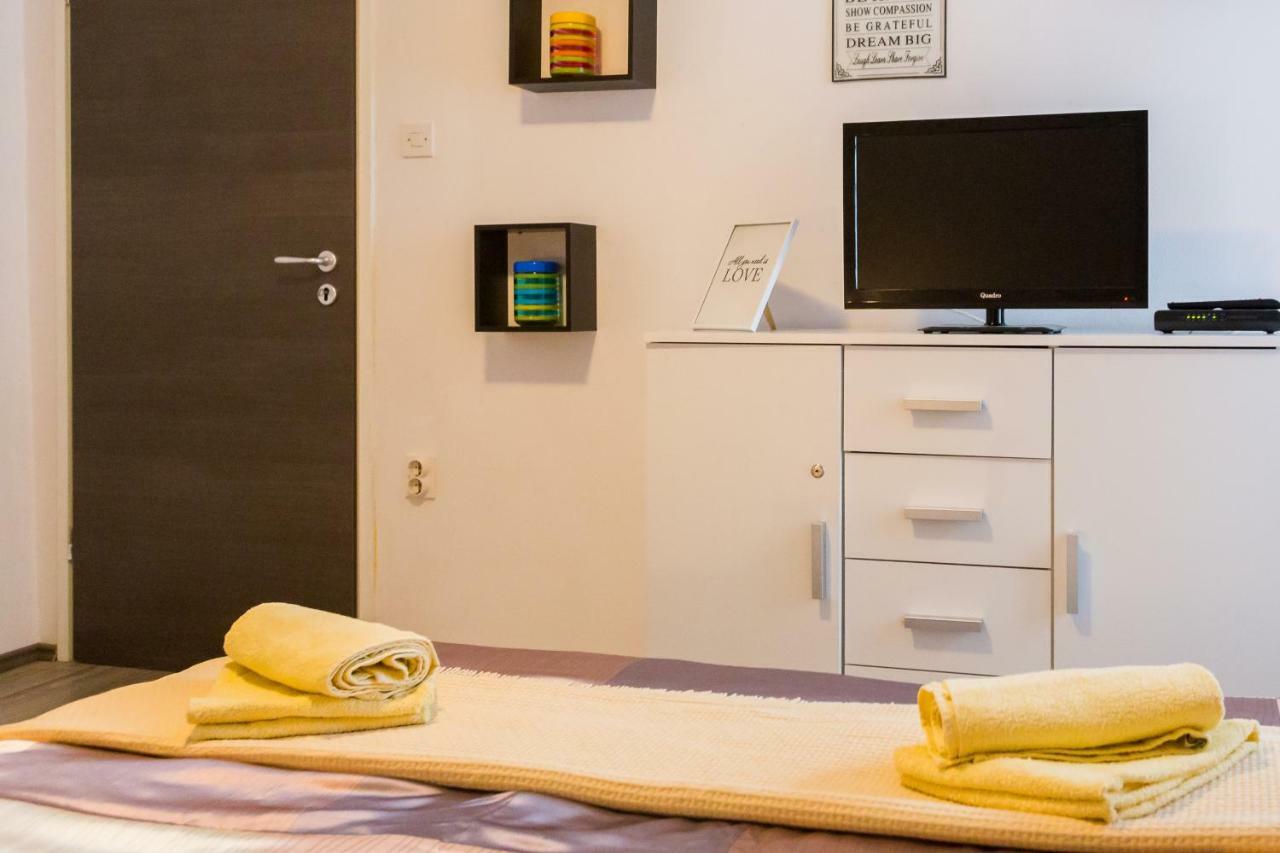 Antonio Apartment Split