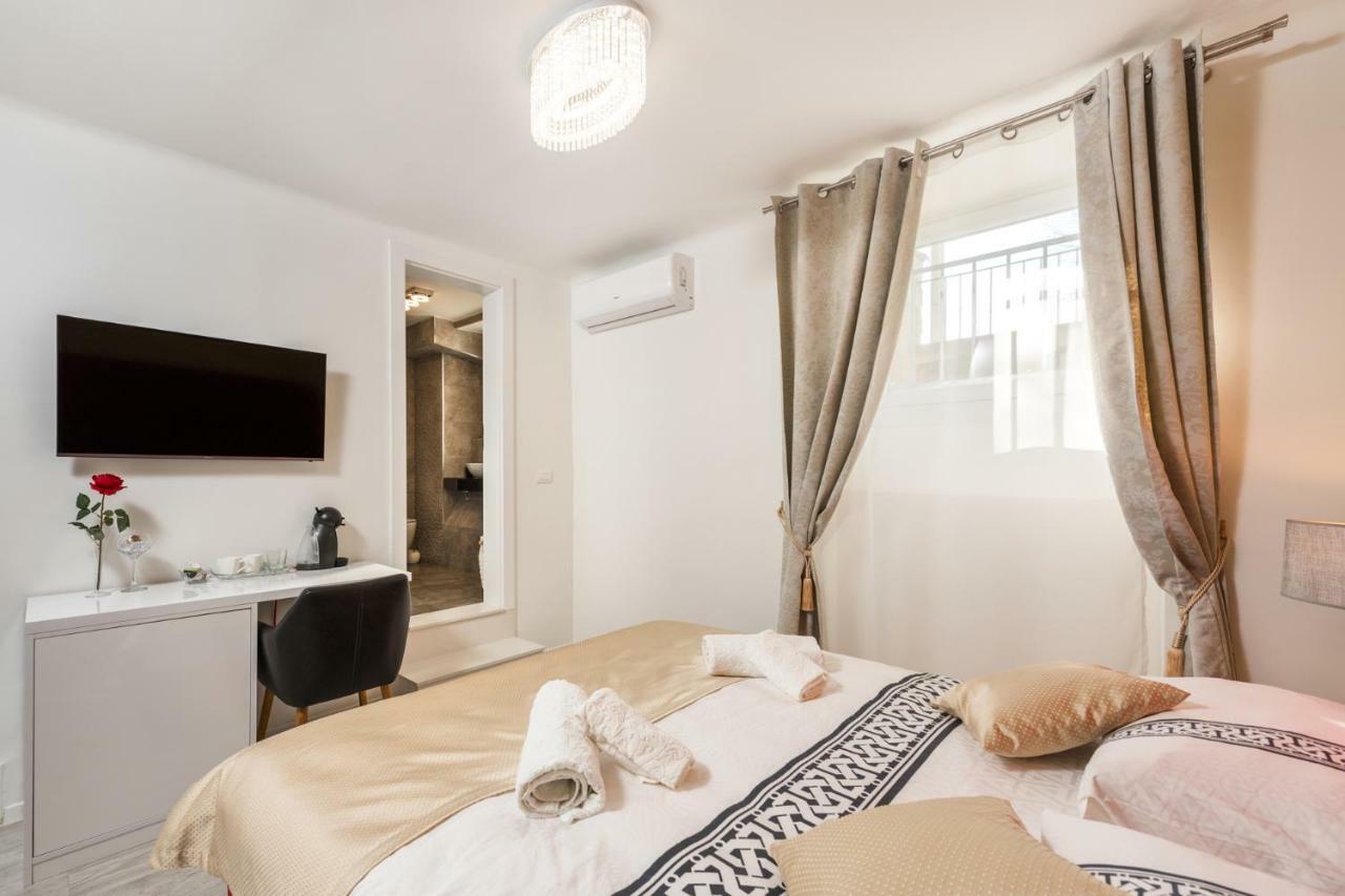 And Viktoria Guest house Split