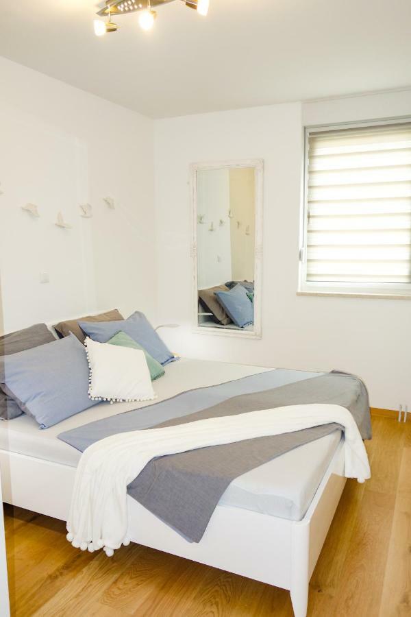 Apartment As's