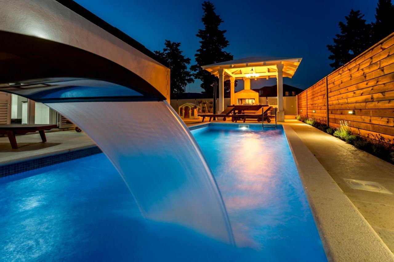 Villa Bila Vila - Where Life Meets Luxury & Nature *