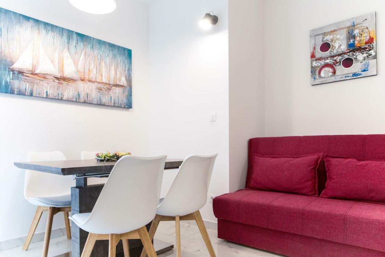 Apartment L&l