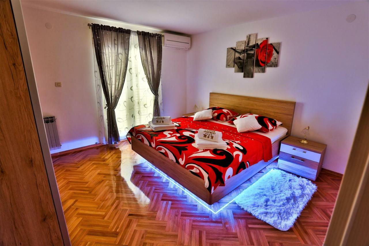 Luxury M&n In - Free Parking Apartment Split