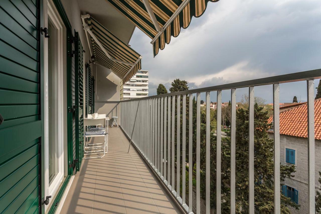 Luxury Lucy In Center With Amazing Sea-view