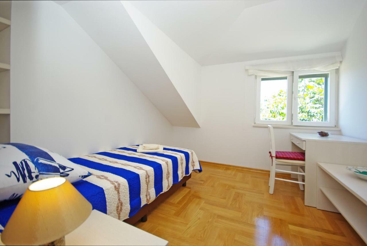 Jasika Apartman *