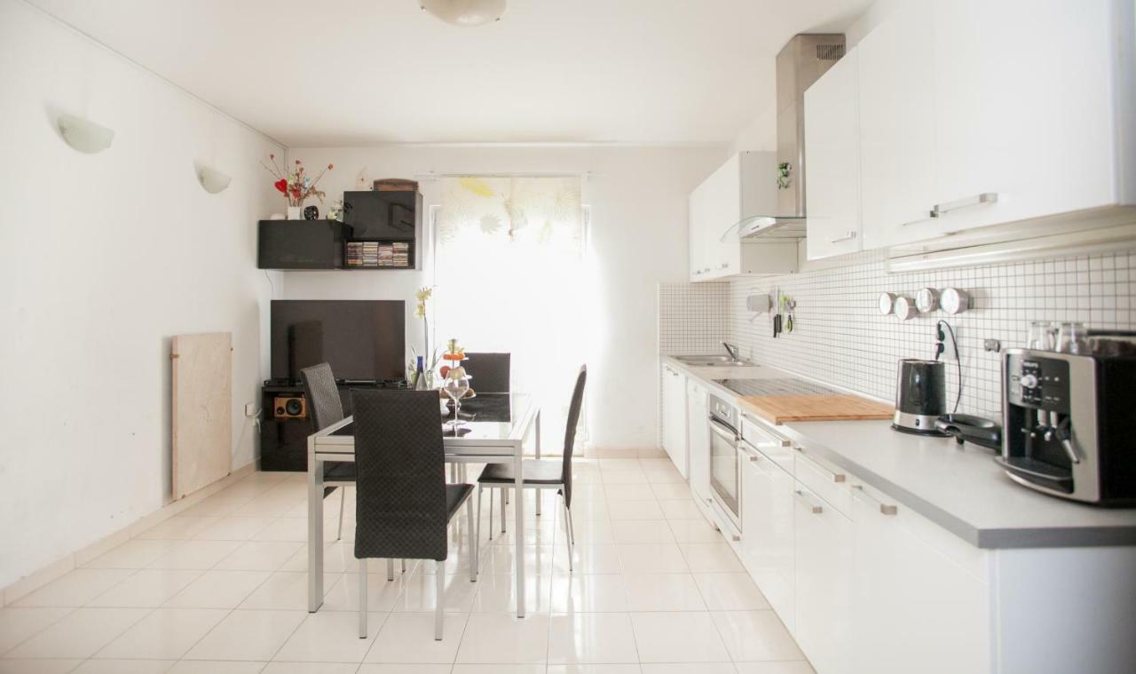 Nina , Bacvice Apartamento *