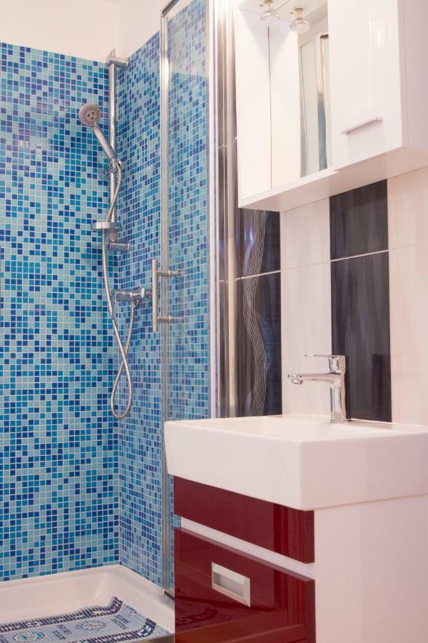 Apartments & Rooms Toni 3* Split