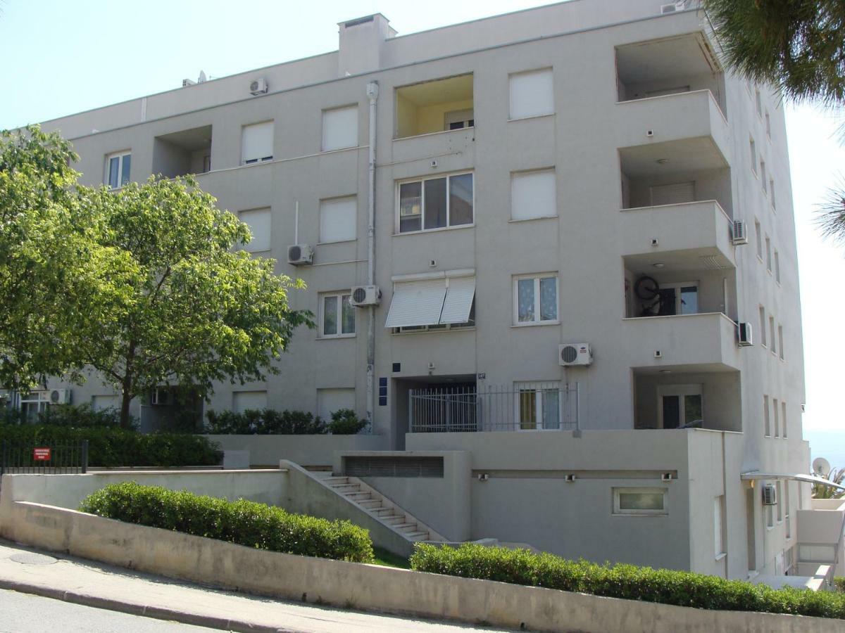 Apartment On The Beach, 2 Floors & Wide Terrace Split