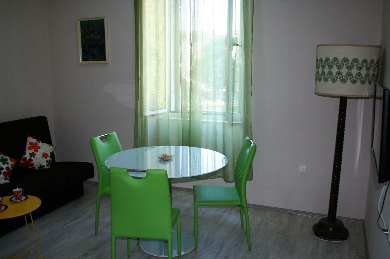 Pavelin Apartment *