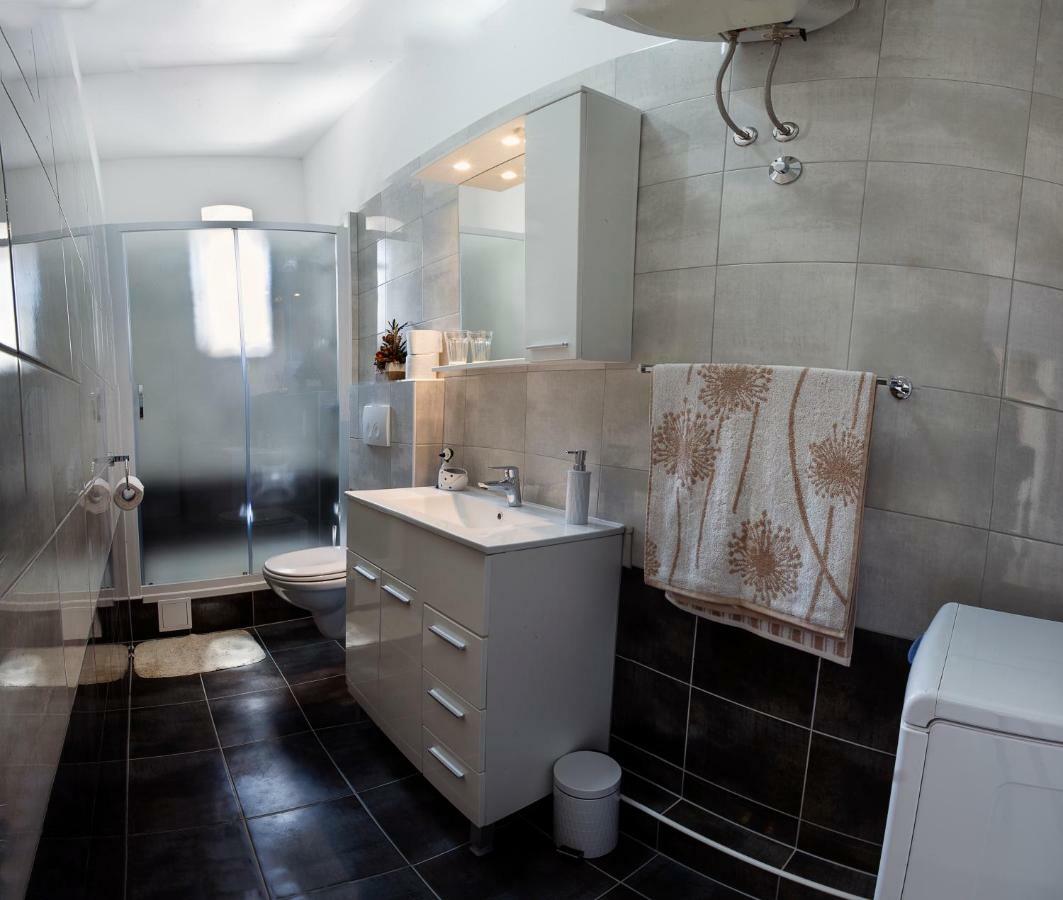 Pavelin Apartment Split