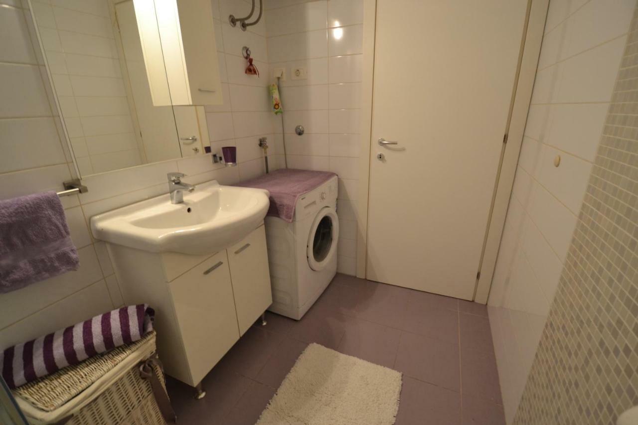 Damjan Apartment