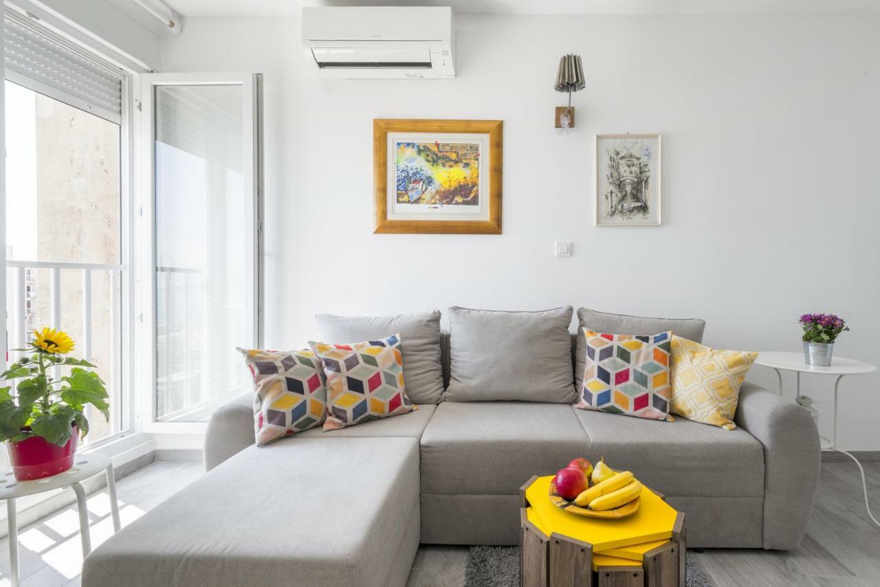 Fm Apartment