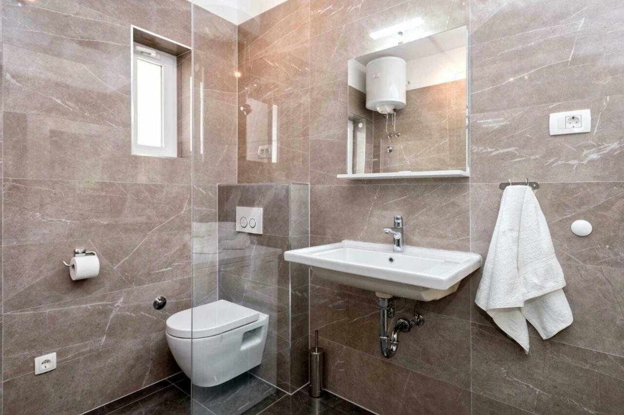 Maja Apartman *