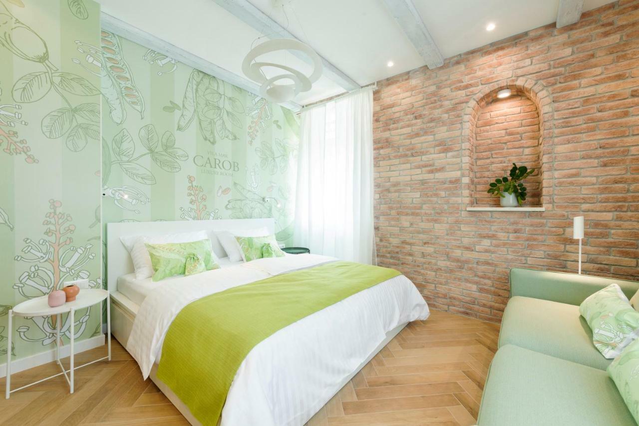 Mak Luxury