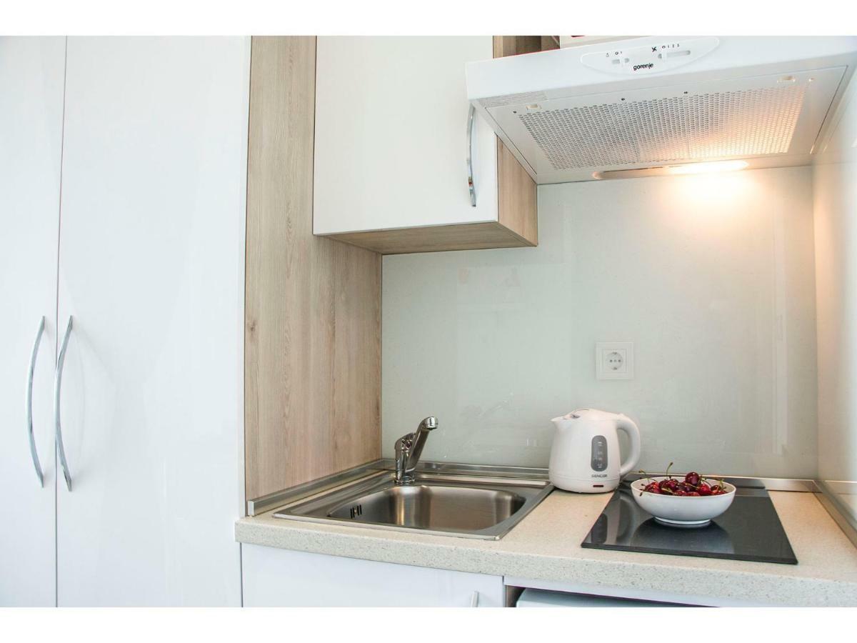 Idro Directly At The Apartman Split