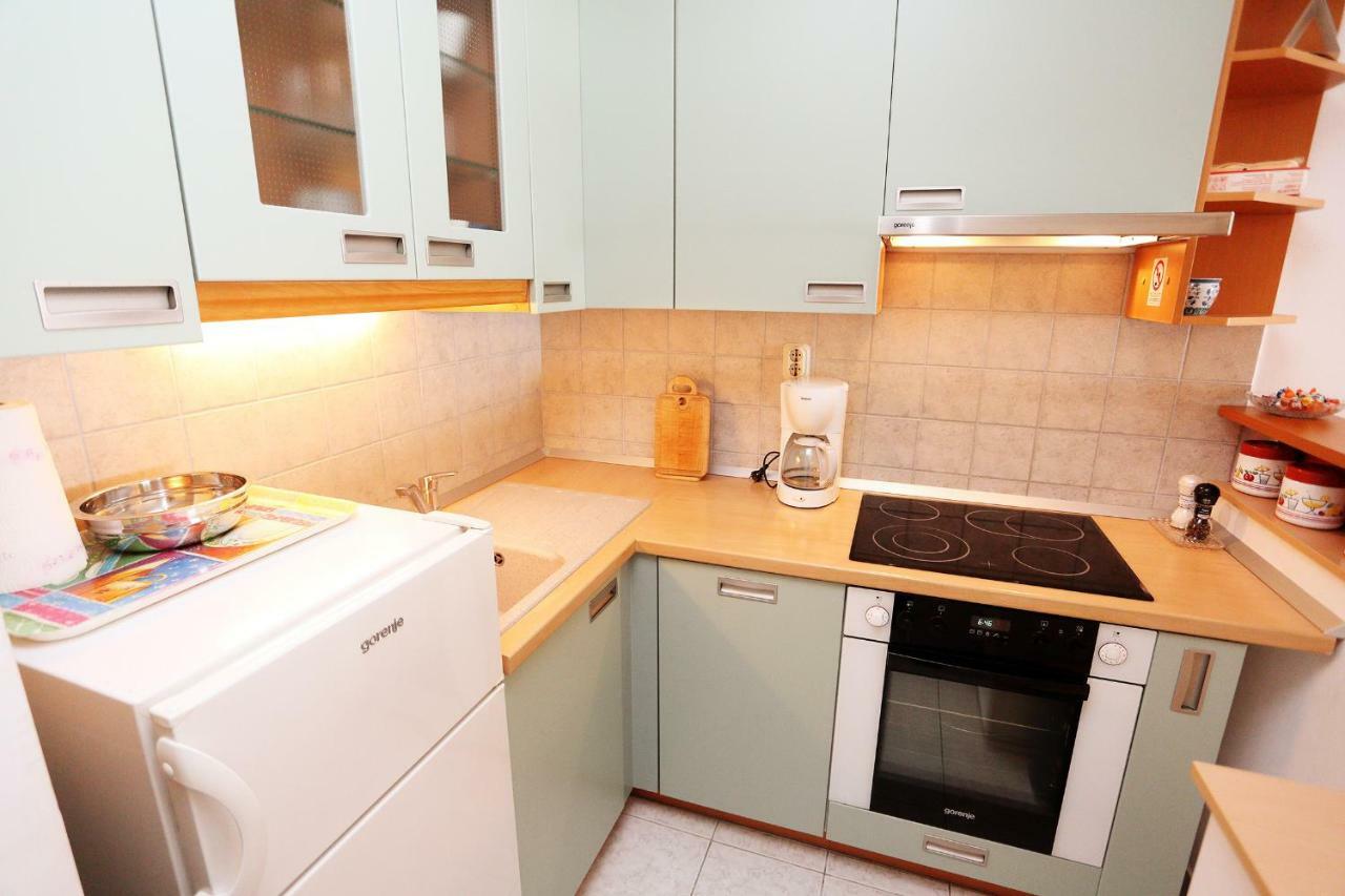 Dagama Apartment Split