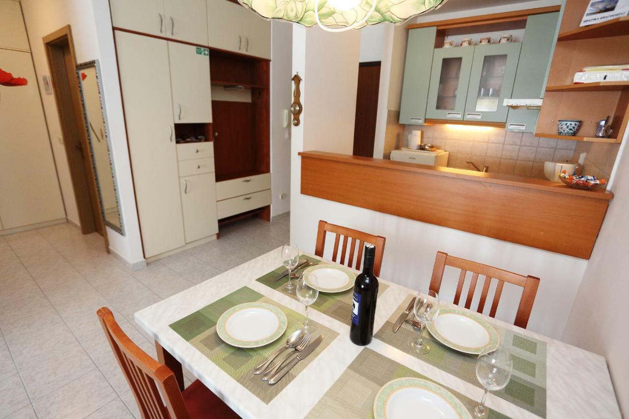 Dagama Apartment Split