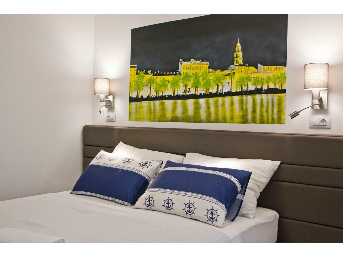 Apartman Idro Directly At The *