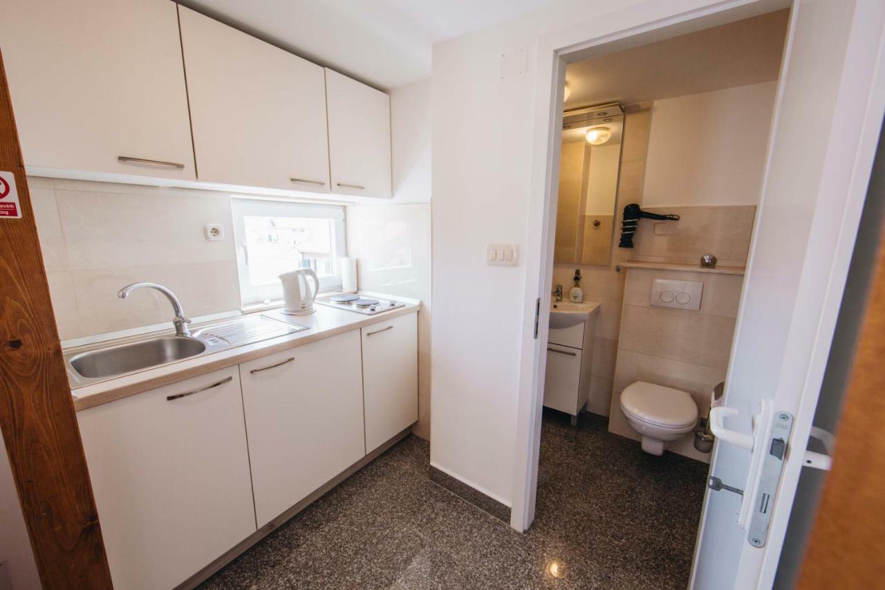 Old Town Krizeva Apartman Split