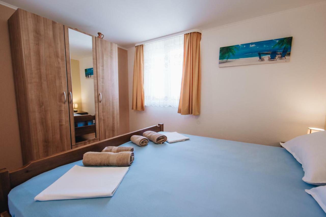 Old Town Krizeva Apartman *