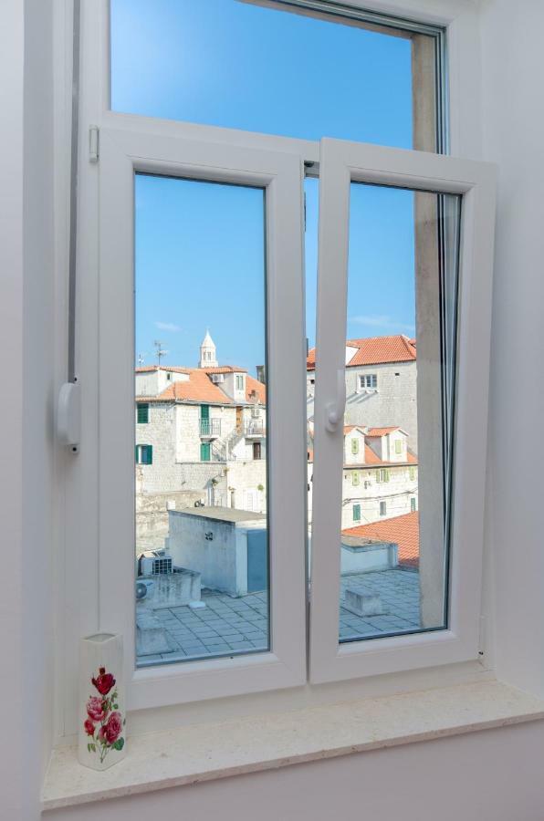 Core Apartment Split