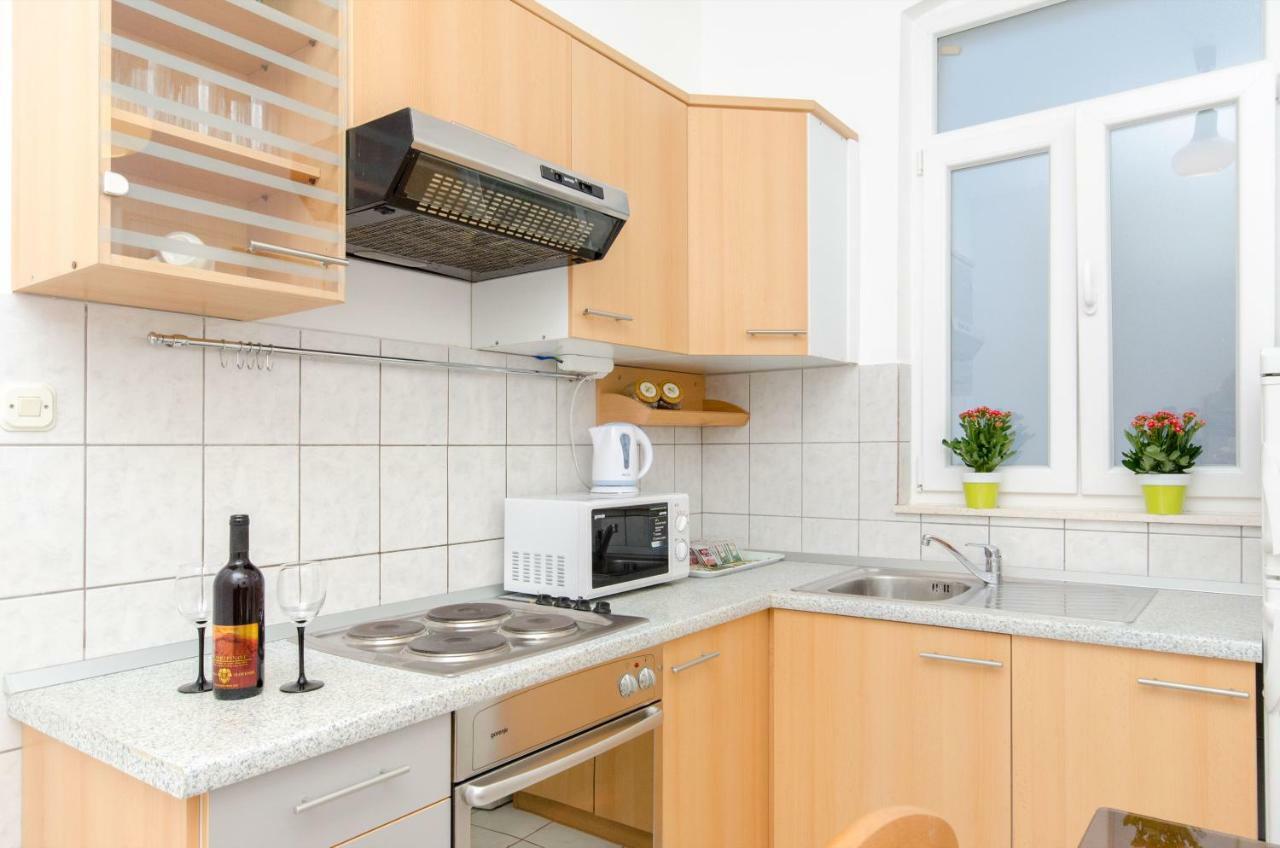 Apartment Core
